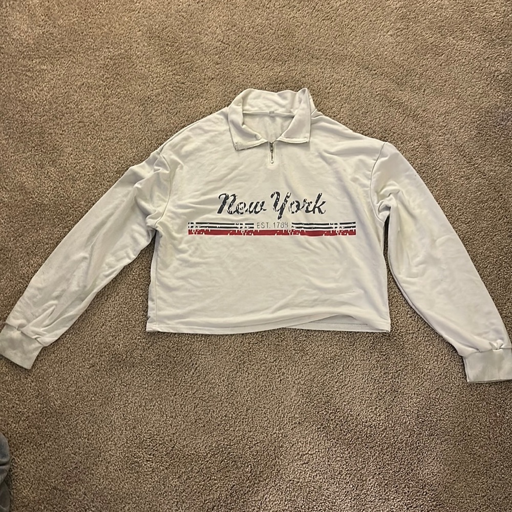 Long sleeve sweater crop top.